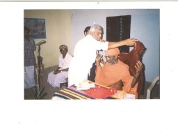 SWAMY MEETING PHOTOS - 02.01.2002